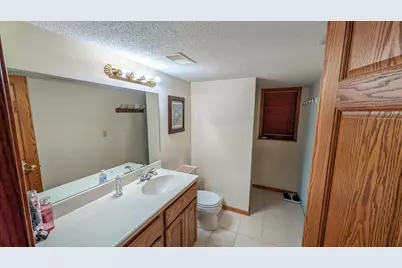 2722 Campus Lane, Albert Lea, MN 56007 - Photo 9