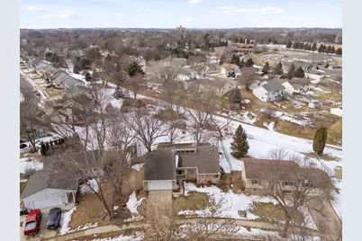 3423 Chalet Drive NW, Rochester, MN 55901 - Photo 3