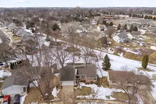 3423 Chalet Dr NW, Rochester, MN 55901 - Photo 3