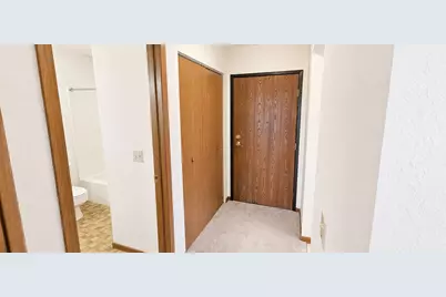 16 Green River Road #202, Morris, MN 56267 - Photo 5