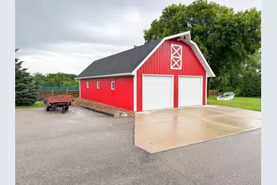 702 E Beech Avenue, Fergus Falls, MN 56537 - Photo 33