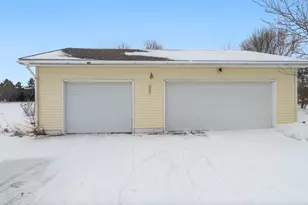 39052 Mica Ave, North Branch, MN 55056 - Photo 21