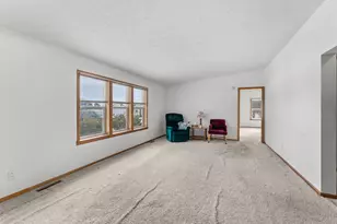 39052 Mica Ave, North Branch, MN 55056 - Photo 9
