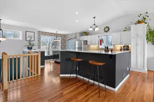 1805 Lannon Ct, Burnsville, MN 55337 - Photo 3