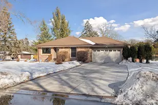 1512 Transit Ave, Roseville, MN 55113 - Photo 3