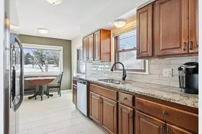 1512 Transit Avenue, Roseville, MN 55113 - Photo 15