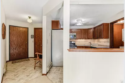 1581 Wheelock Lane #101, Saint Paul, MN 55117 - Photo 5