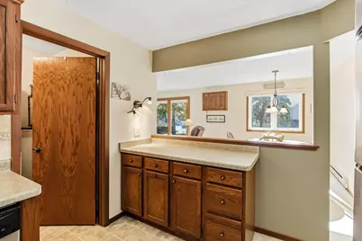 1581 Wheelock Lane #101, Saint Paul, MN 55117 - Photo 9