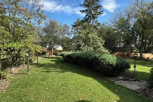 15017 Stevens Ave, Burnsville, MN 55306 - Photo 11