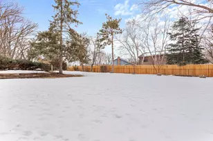 15017 Stevens Ave, Burnsville, MN 55306 - Photo 9