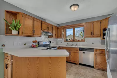 1205 24th Avenue S, Saint Cloud, MN 56301 - Photo 3