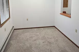 16 Green River Rd, Morris, MN 56267 - Photo 3