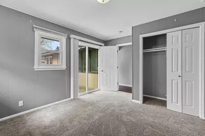 5918 Admiral Lane N, Brooklyn Center, MN 55429 - Photo 31