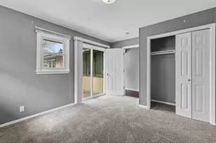 5918 Admiral Ln N, Brooklyn Center, MN 55429 - Photo 31