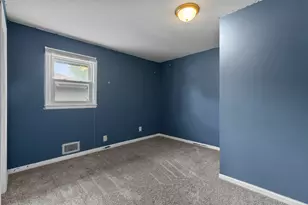 5918 Admiral Ln N, Brooklyn Center, MN 55429 - Photo 27