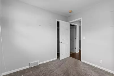 5918 Admiral Lane N, Brooklyn Center, MN 55429 - Photo 23