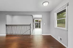 5918 Admiral Ln N, Brooklyn Center, MN 55429 - Photo 11