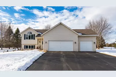 602 Summerfield Circle, Hudson, WI 54016 - Photo 1