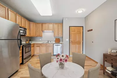 4824 E 53rd Street #422, Minneapolis, MN 55417 - Photo 5