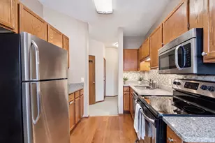 718 Portland Ave, Saint Paul, MN 55104 - Photo 3