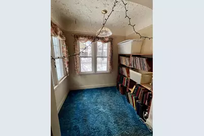 2406 4th Avenue E, Hibbing, MN 55746 - Photo 5