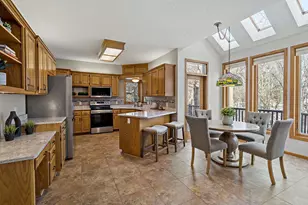 10725 Cambridge Ct, Burnsville, MN 55337 - Photo 11