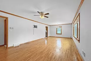 901 Redwood Dr, Fairmont, MN 56031 - Photo 9