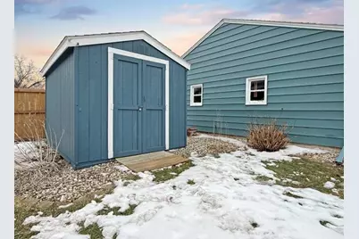 901 Redwood Drive, Fairmont, MN 56031 - Photo 5