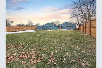 901 Redwood Drive, Fairmont, MN 56031 - Photo 3