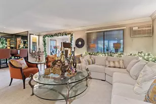 3076 Lexington Ave N, Roseville, MN 55113 - Photo 3