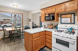 5045/5047 Sunnyside Rd, Mounds View, MN 55112 - Photo 5