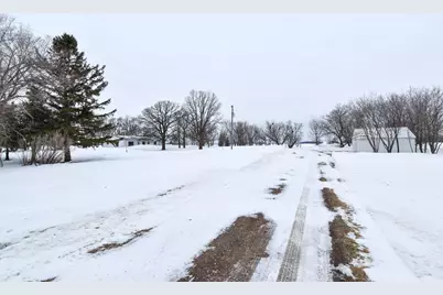 10903 130th Avenue NW, Thief River Falls, MN 56701 - Photo 37