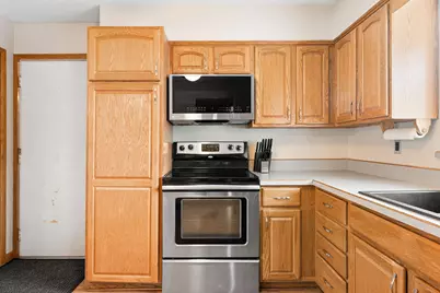 355 15th Street NE, Owatonna, MN 55060 - Photo 5