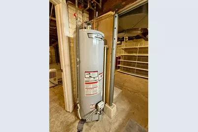 101 E Hawthorne Street, Albert Lea, MN 56007 - Photo 27