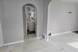 117 E 11th St, Fairmont, MN 56031 - Photo 5