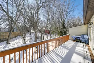 6742 Gretchen Ln N, Oakdale, MN 55128 - Photo 29
