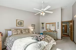 6742 Gretchen Ln N, Oakdale, MN 55128 - Photo 13