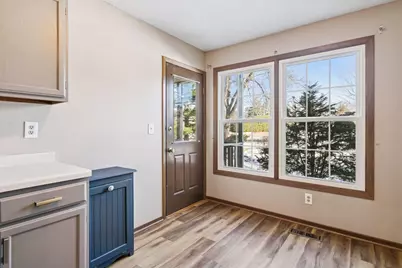 10905 S Rhode Island Avenue S, Bloomington, MN 55438 - Photo 21