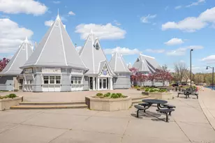 2727 W 43rd St, Minneapolis, MN 55410 - Photo 25