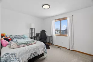 2739 Bandel Dr NW, Rochester, MN 55901 - Photo 17