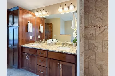 2915 Lake Vista Drive NW, Rochester, MN 55901 - Photo 15