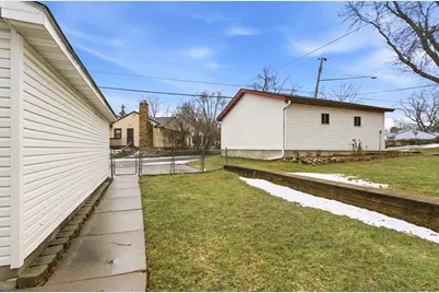 902 Dodd Road, West Saint Paul, MN 55118 - Photo 33