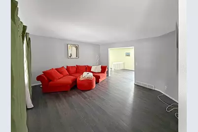 2208 5th Avenue SE, Willmar, MN 56201 - Photo 3