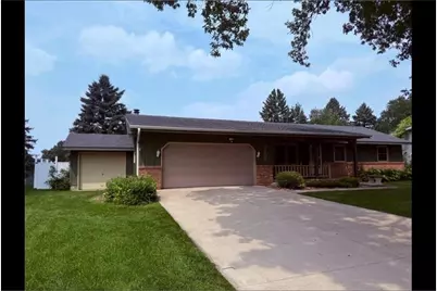 2208 5th Avenue SE, Willmar, MN 56201 - Photo 1