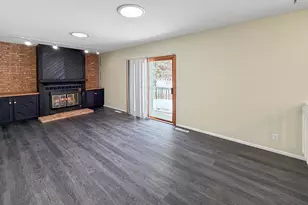 2208 5th Ave SE, Willmar, MN 56201 - Photo 5