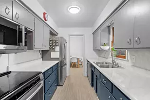 219 Demar Ave, Shoreview, MN 55126 - Photo 13