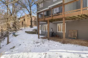 15716 Maple Island Ct, Burnsville, MN 55306 - Photo 9