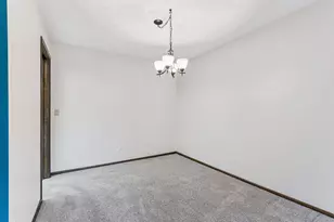 8441 Irwin Rd, Bloomington, MN 55437 - Photo 11