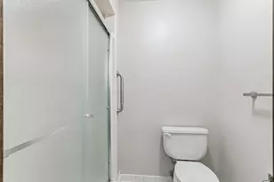 8441 Irwin Rd, Bloomington, MN 55437 - Photo 17