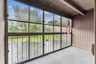 8441 Irwin Rd, Bloomington, MN 55437 - Photo 5